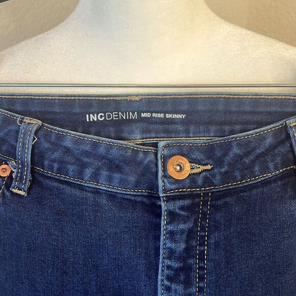 I.N.C. Denim Mid Rise Skinny Jeans ~ Size 14 - Picture 2 of 5